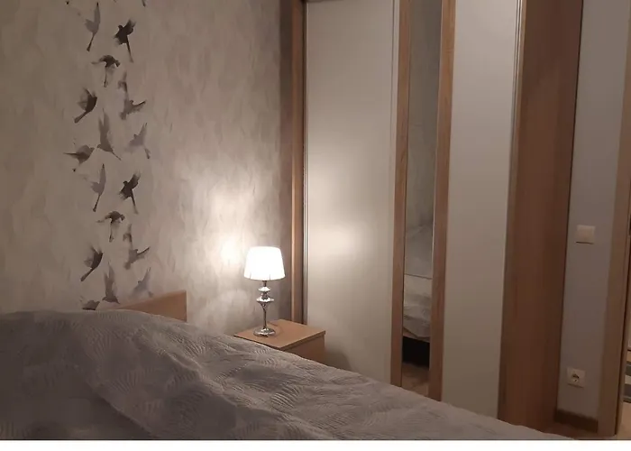 Cosy 10 Min From Center Apartment *