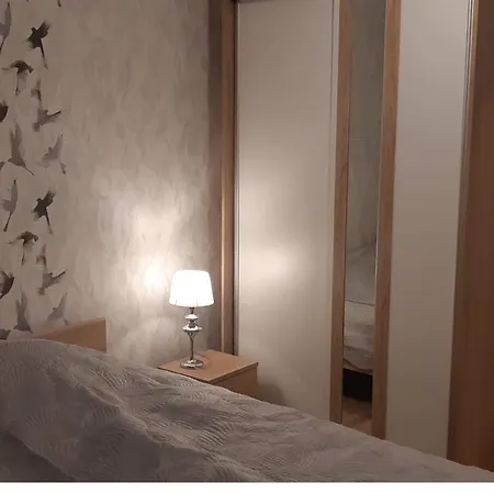 Cosy 10 Min From Center Apartment *